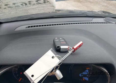 2019 Jeep Grand Cherokee Limited 4X4 z USA, uszkodzony, nr VIN 1C4RJFBG0KC808660